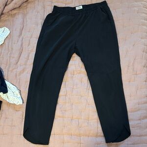 Marine Layer Allison Pant in Black, size medium, good condition